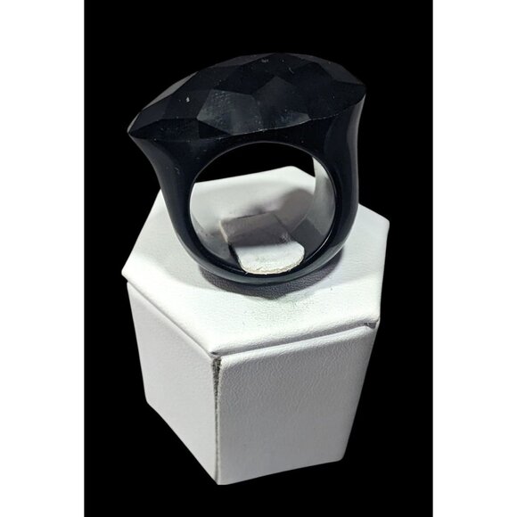 Glam Goth Faceted Teardrop Heavy Black Ring Size 8 1/2 - Picture 9 of 9
